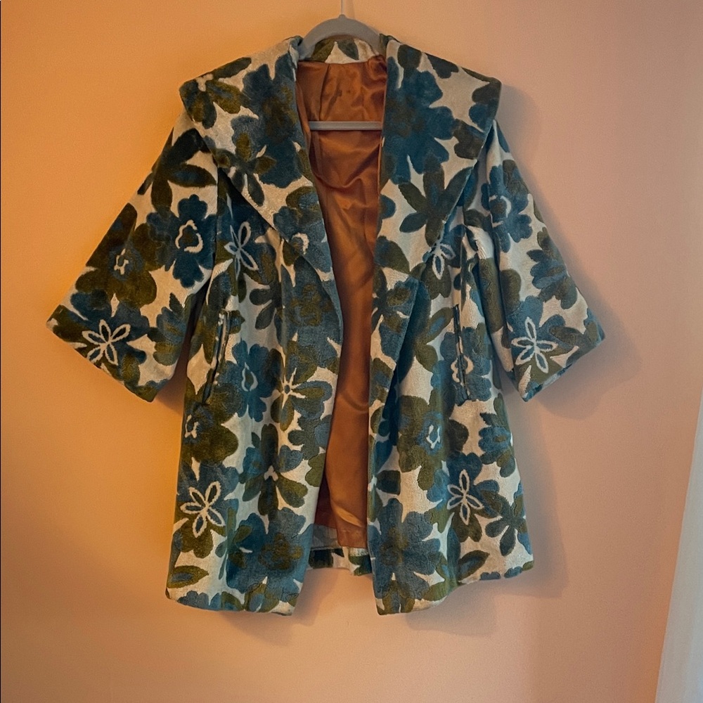 Floral Patterned Vintage Velvet Color Coat